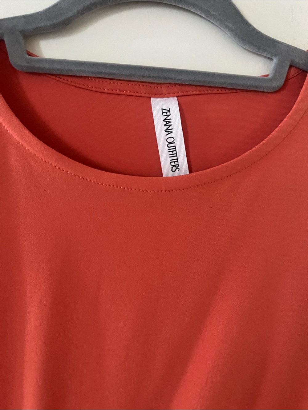 Zenana Outfitters Sleeveless Twist-Front Top in Coral Orange Women’s size small - Picture 10 of 12